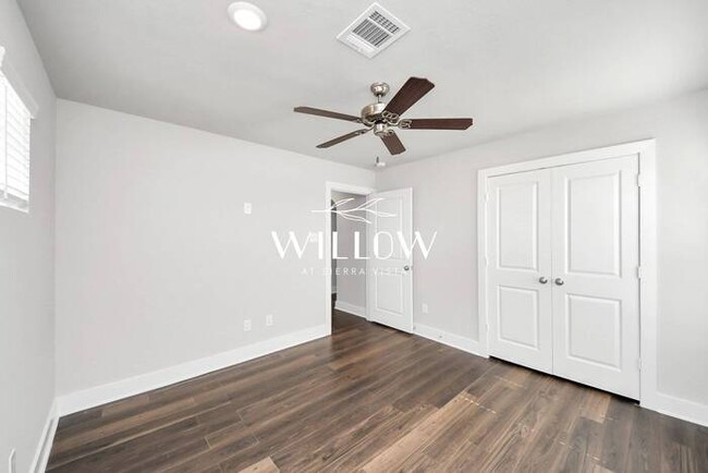 Building Photo - Incredible 3-Bedroom Home – 6 Weeks FREE R...
