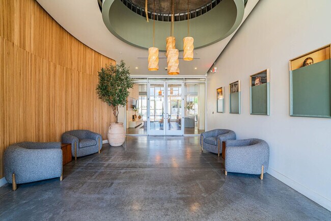 Building Photo - 814 N 4th St