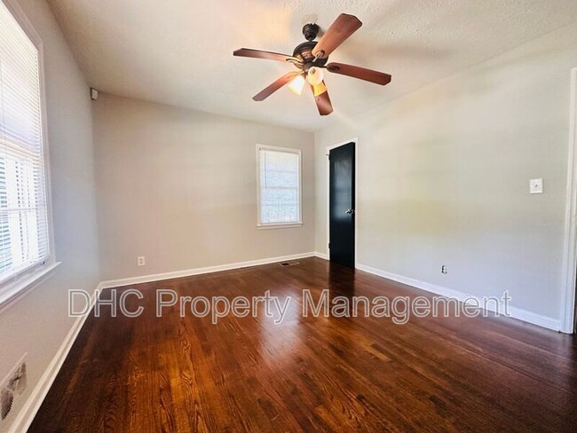 Building Photo - 3630 Boulder Park Dr SW