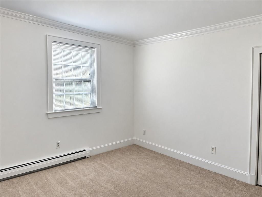Building Photo - 571 Bellevue Ave