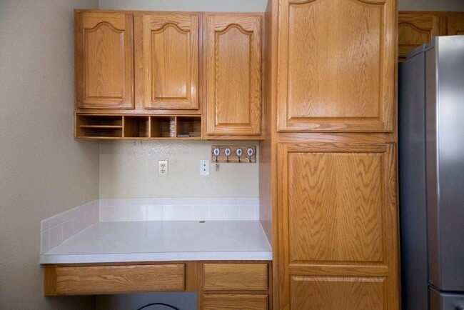 Building Photo - Home backing to foothills