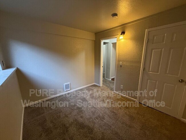 Building Photo - 2511 S Grant Ave