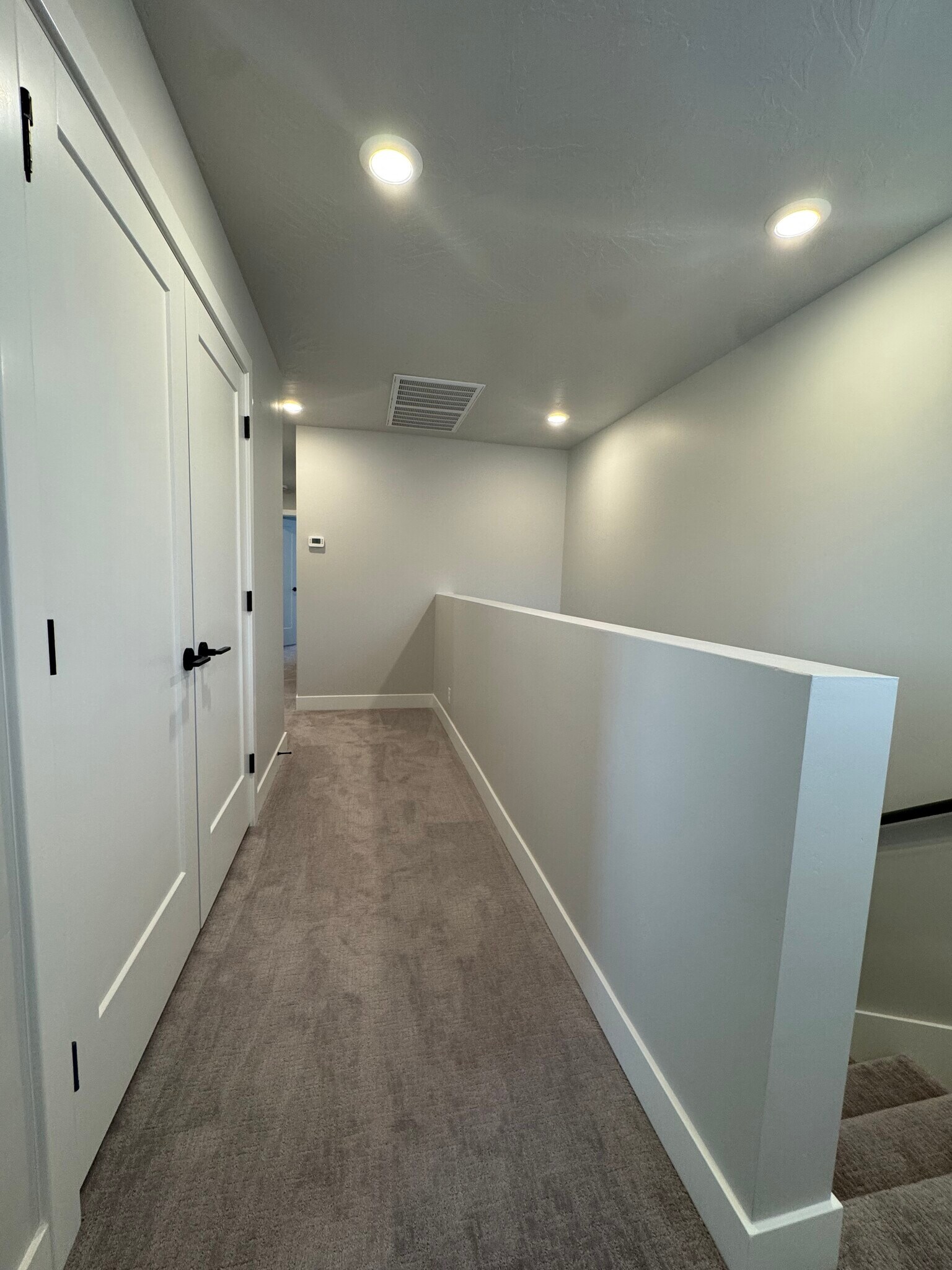 Building Photo - 3990 E Fossil Way