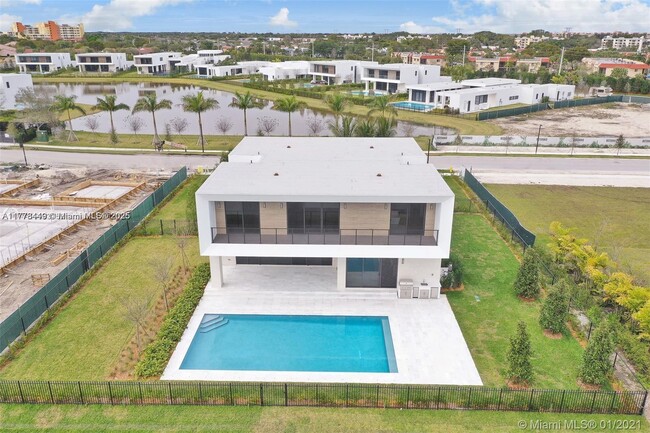 Building Photo - 16512 Botaniko Dr N