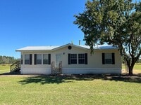 Building Photo - 3 Bedroom 2 Bath home on 1 acre in Wellborn