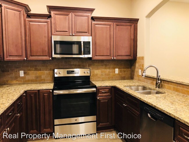 Building Photo - 9800 Mylea Cir
