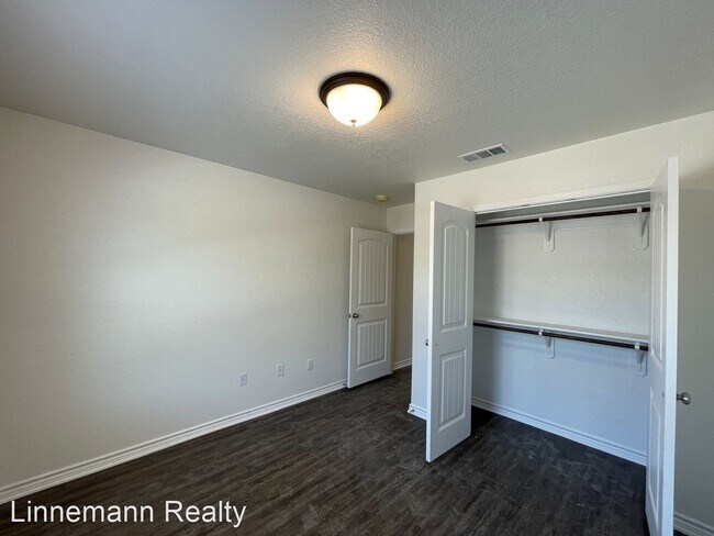 Building Photo - 3 br, 2 bath House - 1407 Jasper Garden Court