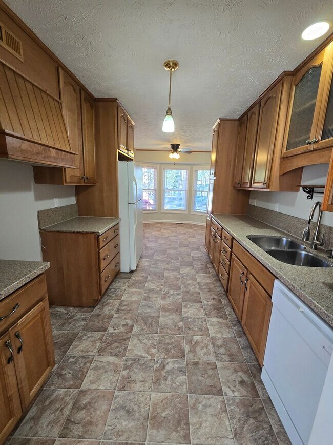 Building Photo - Beautiful Ranch Style Home for Rent