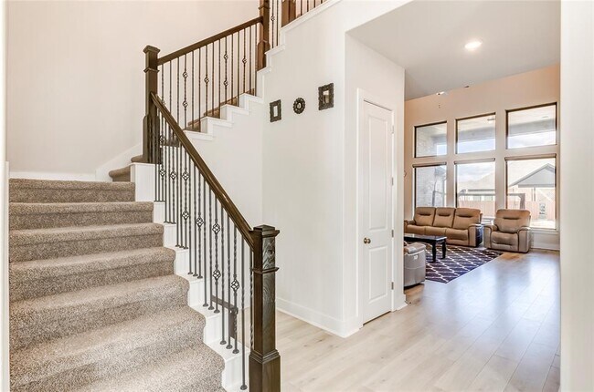 Building Photo - 212 Charbono St