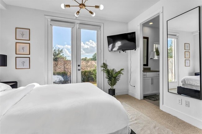 Building Photo - 4128 Willowbend Blvd