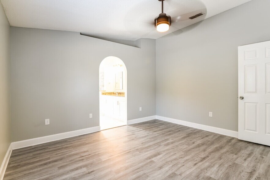Building Photo - 807 Rocky Mountain Ct