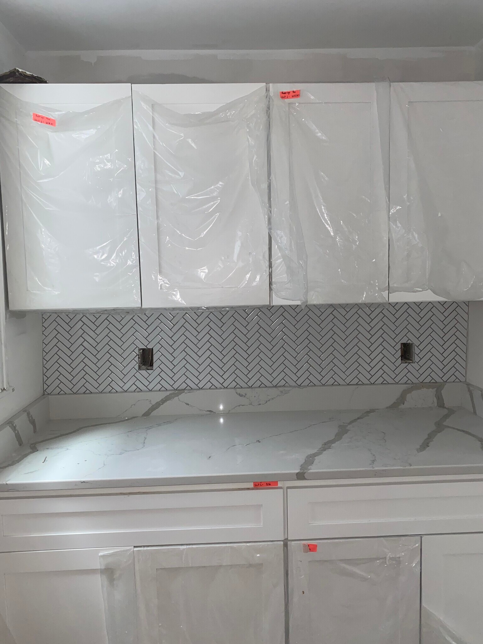 Building Photo - 83 Brook St