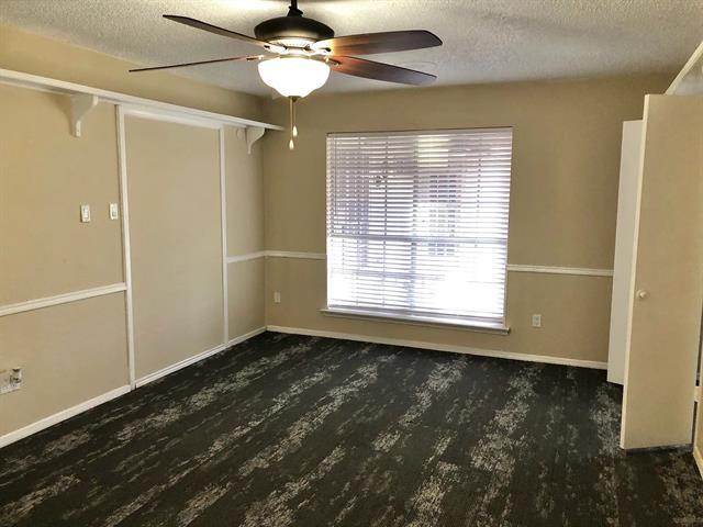 Building Photo - 613 Trail View Ln
