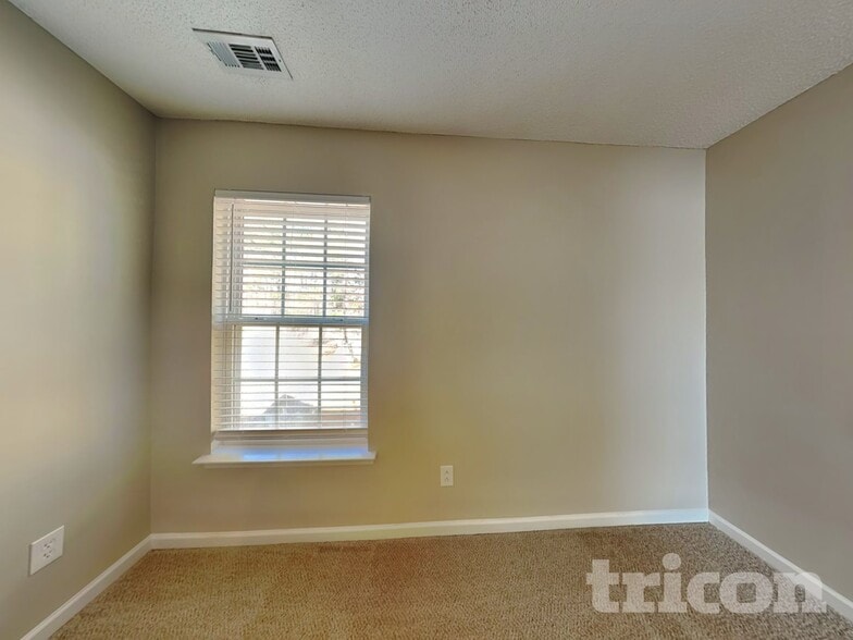 Building Photo - 5709 Bryanstone Pl