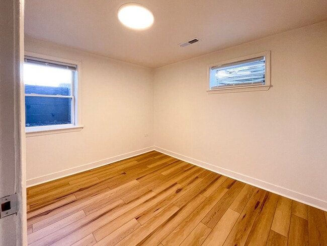 Building Photo - 801 Calhoun St