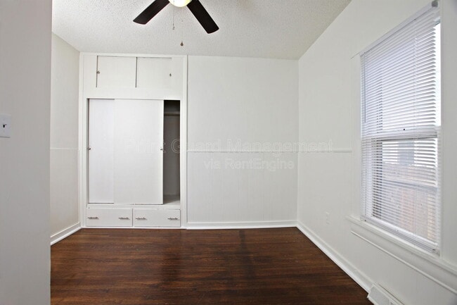 Building Photo - 706 S Pattie St