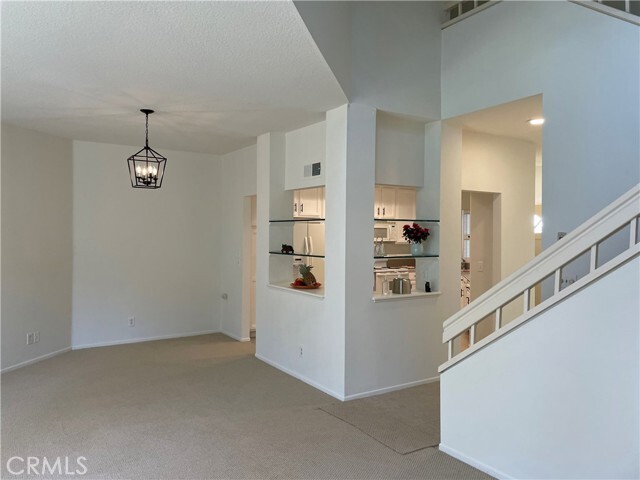 Building Photo - 253 Chesterfield
