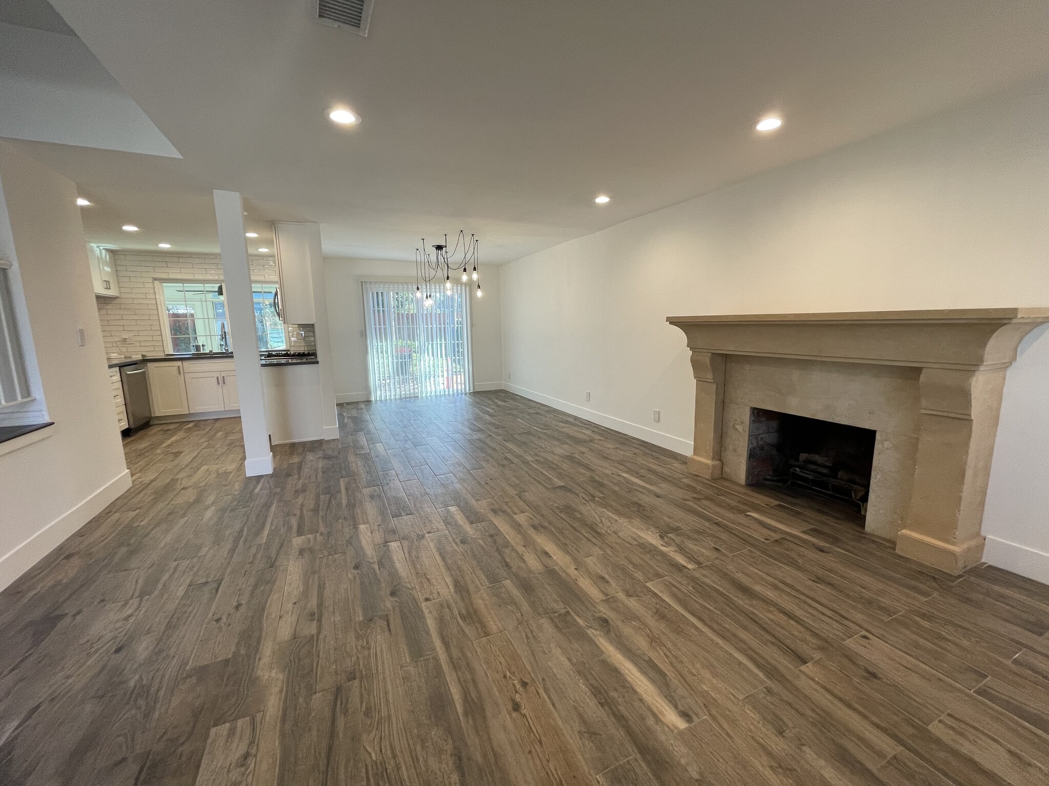 Living room - 5766 Lake Lindero Dr