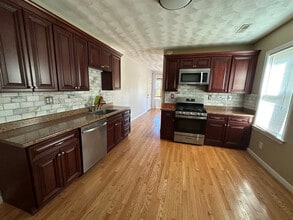 Building Photo - 34 Union St