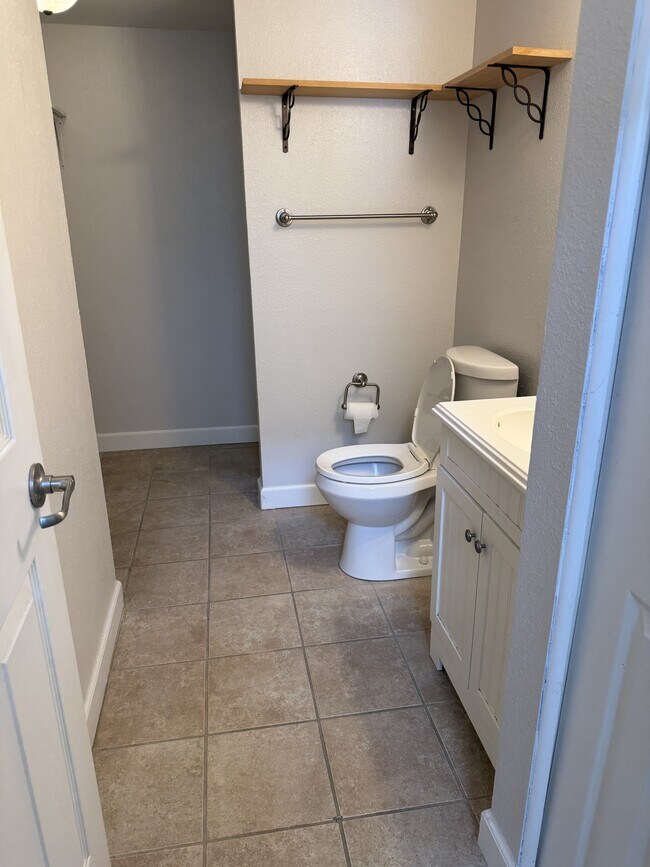 Building Photo - 1247 Ceres Dr