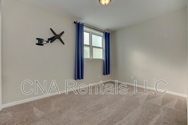 Building Photo - 3290 Forest Creek Dr SW