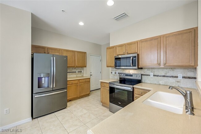 Building Photo - 16162 Ravina Way