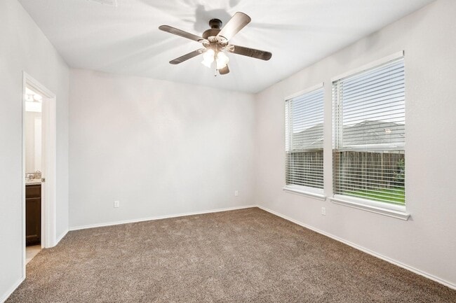 Building Photo - 212 La Dera Dr
