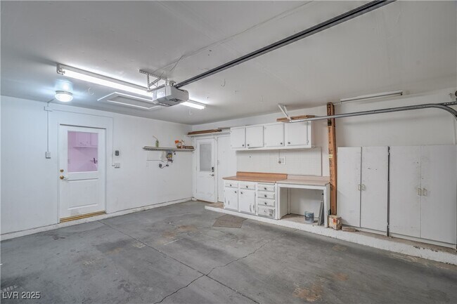 Building Photo - 3445 E Toquima Cir