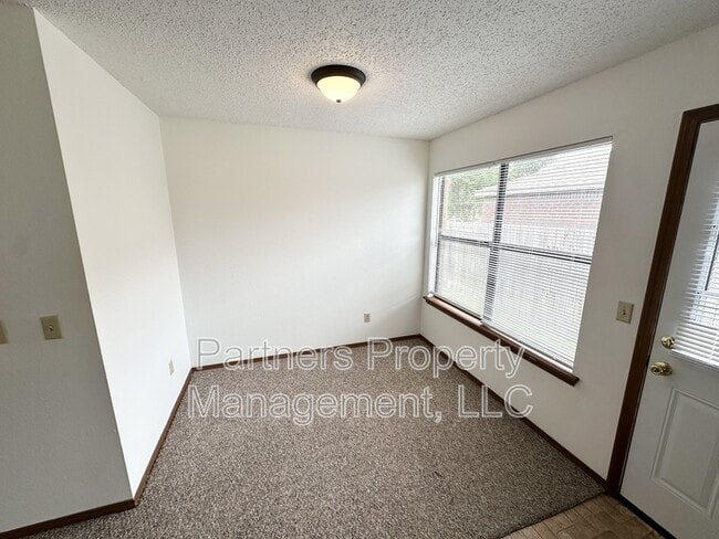 Building Photo - 1661 N Dawn Dr