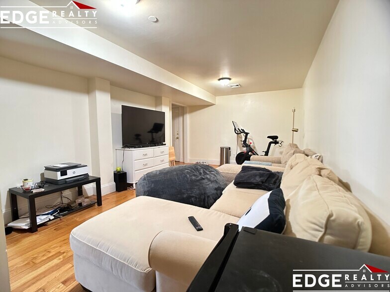 Building Photo - 119 Fisher Ave