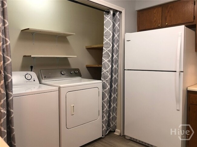 Building Photo - 120 Harmon Creek Dr