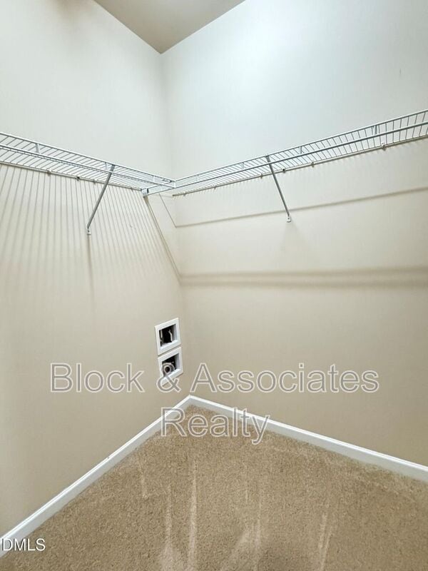 Building Photo - 2433 Cedar Rock Dr