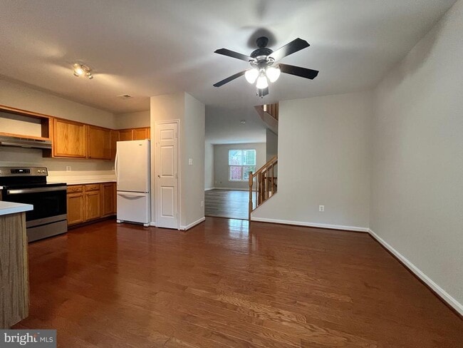 Building Photo - 230 Connery Terrace SW