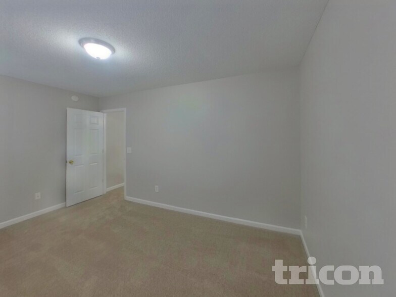 Building Photo - 2108 Wilkinson Dr