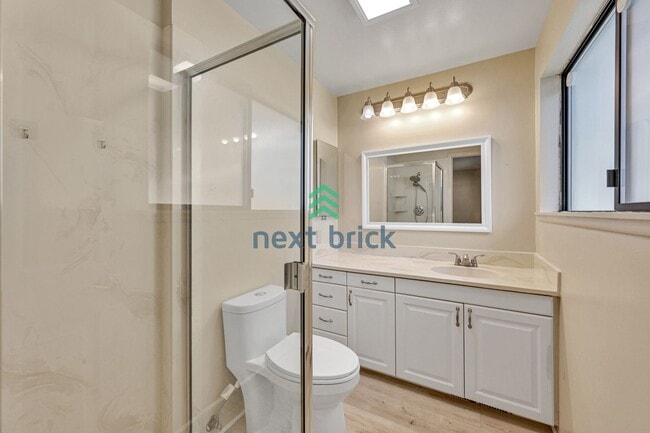 Building Photo - Beautiful home with 4 beds, 2 baths for rent