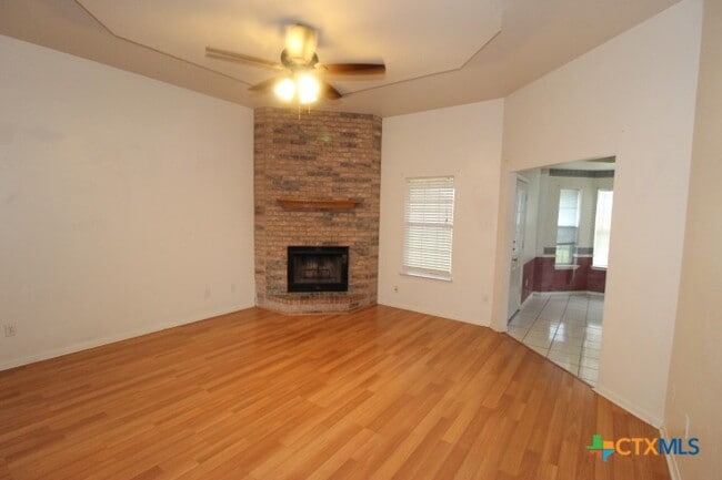 Building Photo - 4209 Adobe Dr