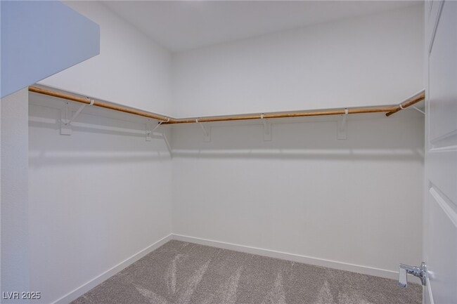 Building Photo - 139 Aqua Cmns