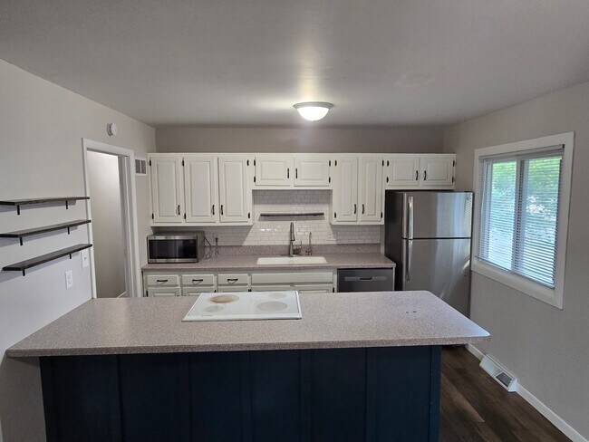 Building Photo - Quality Home Management