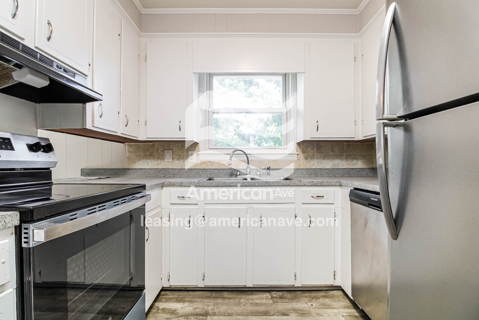 Building Photo - 205 Reseda Dr