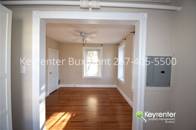 Building Photo - 808 E Willow Grove Ave
