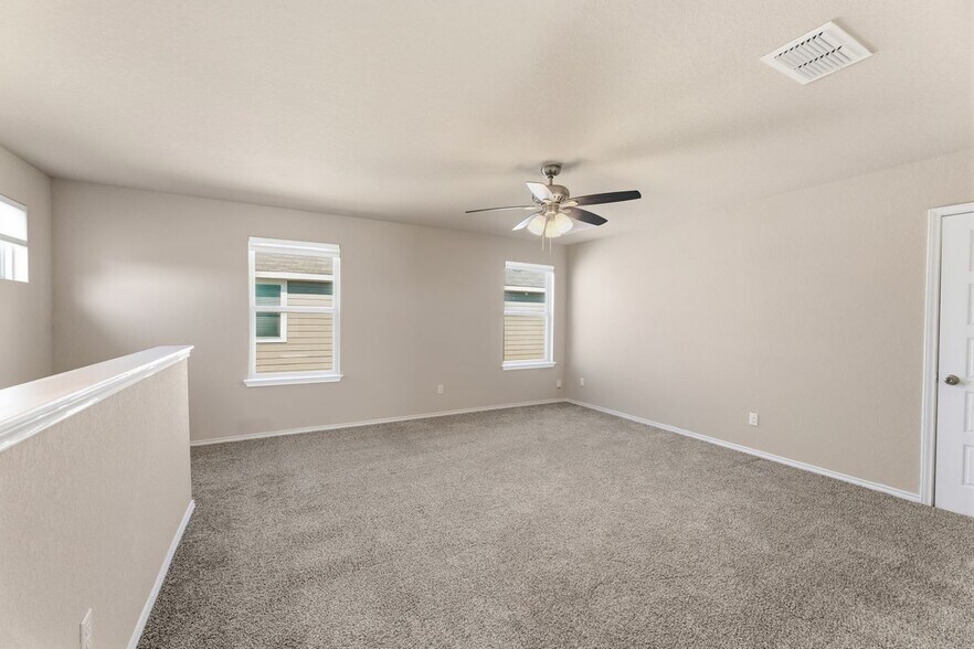 Building Photo - 513 Chelson Hunt