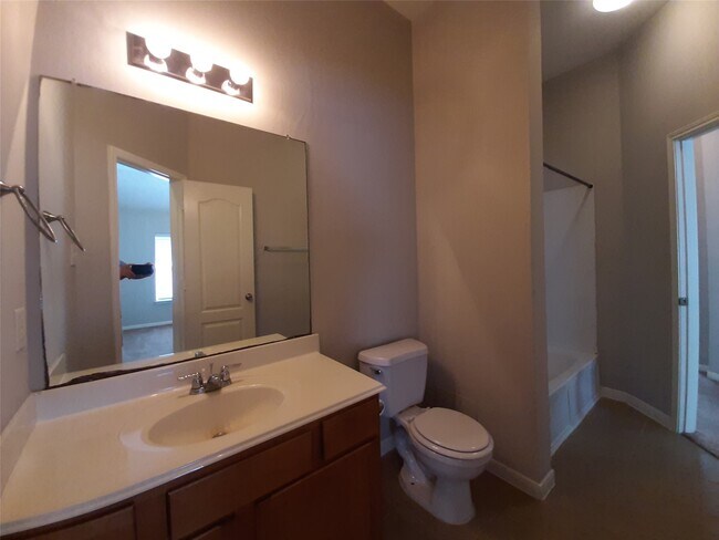 Building Photo - 14018 Seagler Springs Ln