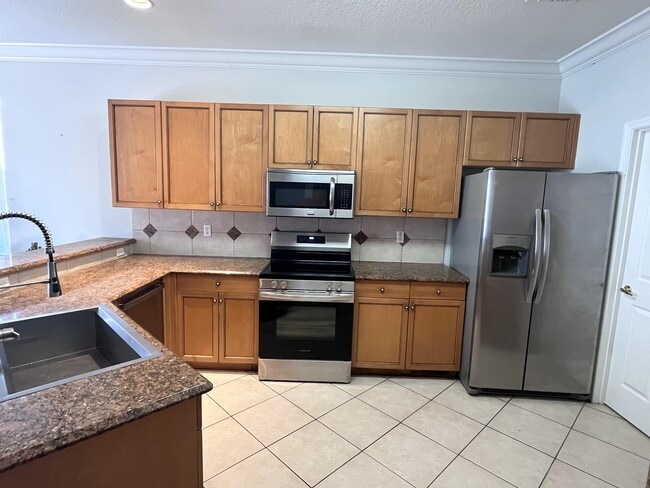 Building Photo - 2064 Reston Cir