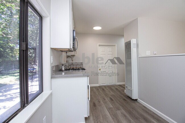 Building Photo - 23418 1/2 8th Street