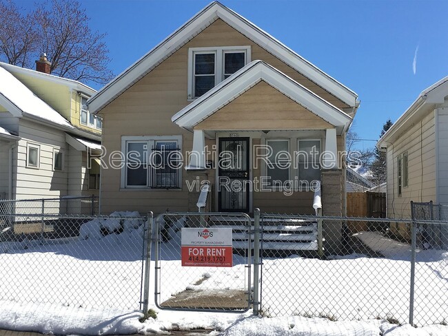 Primary Photo - 5560 N 40th St