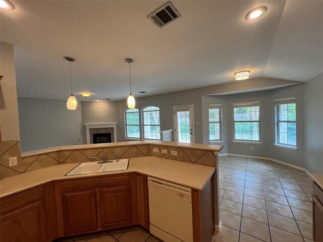 Building Photo - 14525 Ballimamore Dr