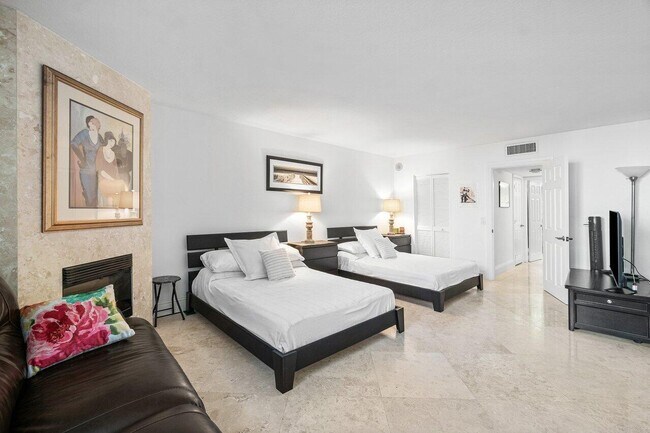 Building Photo - 3610 S Ocean Blvd