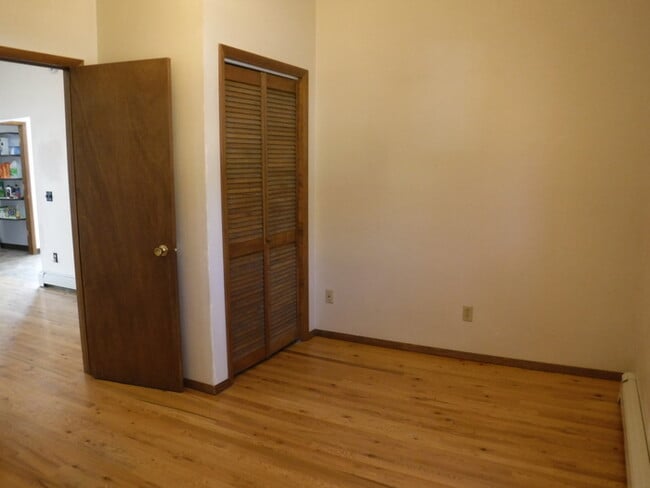 Building Photo - Rattlesnake area house