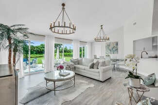 Building Photo - 2649 Longboat Dr
