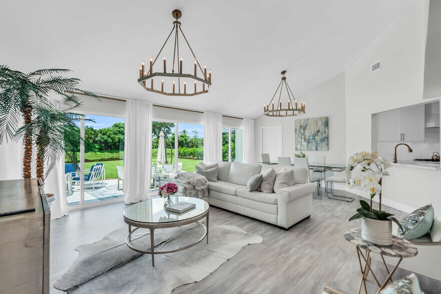 Primary Photo - 2649 Longboat Dr